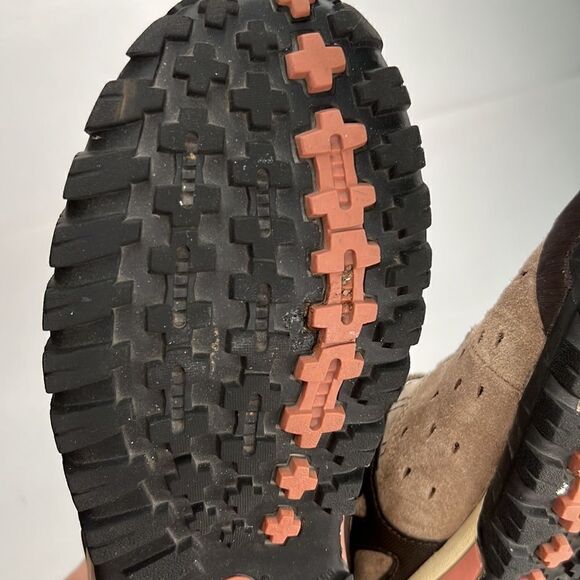 Timberland Suede brown and tan Hiking shoes - Picture 10 of 11